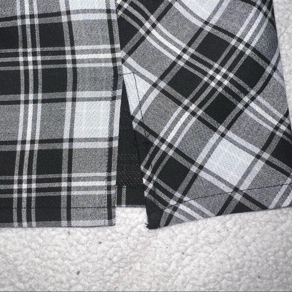 Forever 21 Preppy Twee Style Black White Plaid Bodycon Dress THICK material - Picture 3 of 3